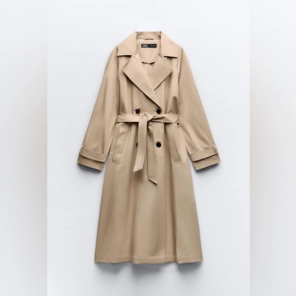 ❌️SOLD❌️CLASSIC BELTED TOPCOAT SIZE M - Picture 5 of 9